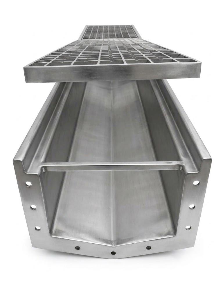 Close-up of anti-skid SS 304 stainless steel grating surface